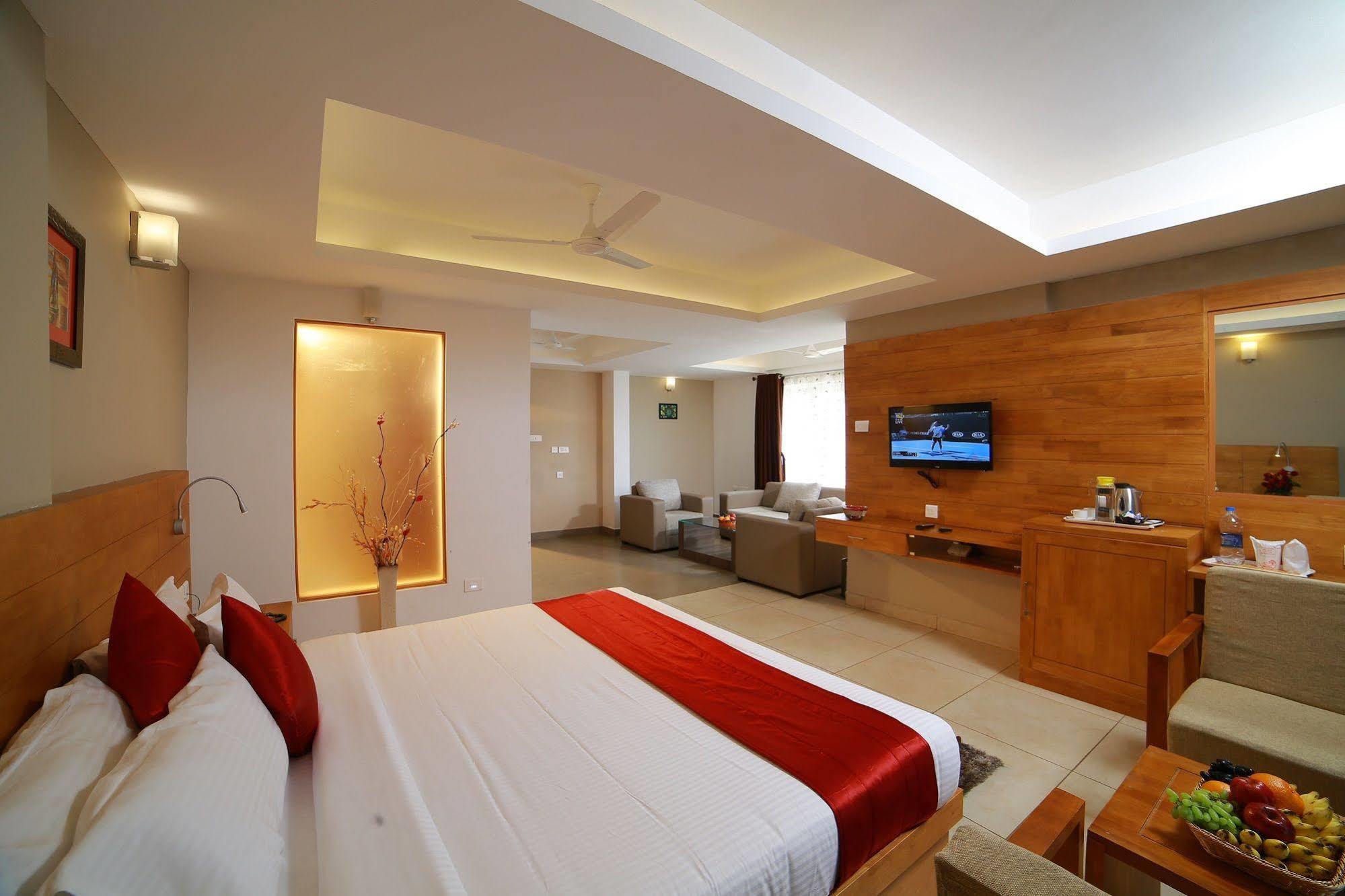 The Munnar Queen Exterior photo