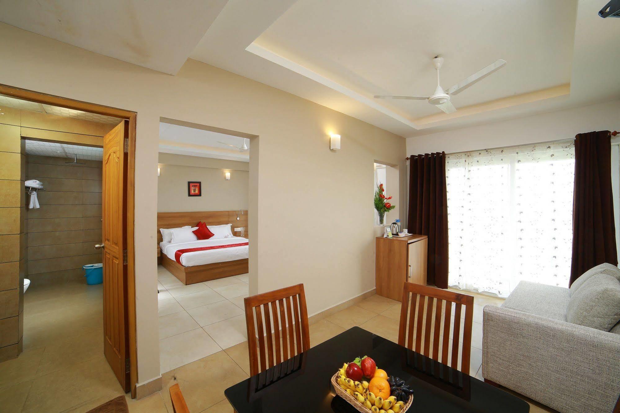 The Munnar Queen Exterior photo